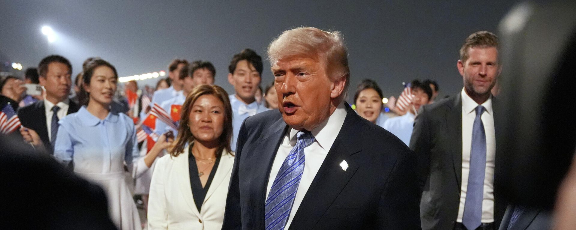 Tổng thống Mỹ Donald Trump đến Bắc Kinh trong chuyến thăm cấp nhà nước kéo dài 3 ngày - Sputnik Việt Nam, 1920, 07.07.2026