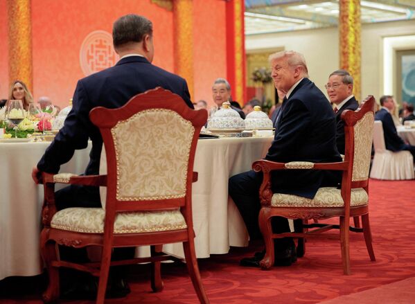Chuyến thăm Trung Quốc của ông Donald Trump. - Sputnik Việt Nam