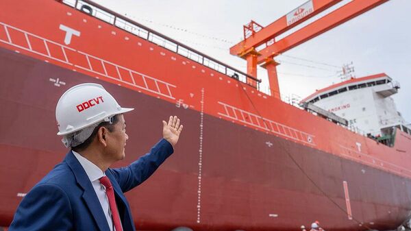 Lễ hạ thủy tàu chở dầu/hóa chất 21.800 DWT của Tập đoàn Đại Dũng. - Sputnik Việt Nam