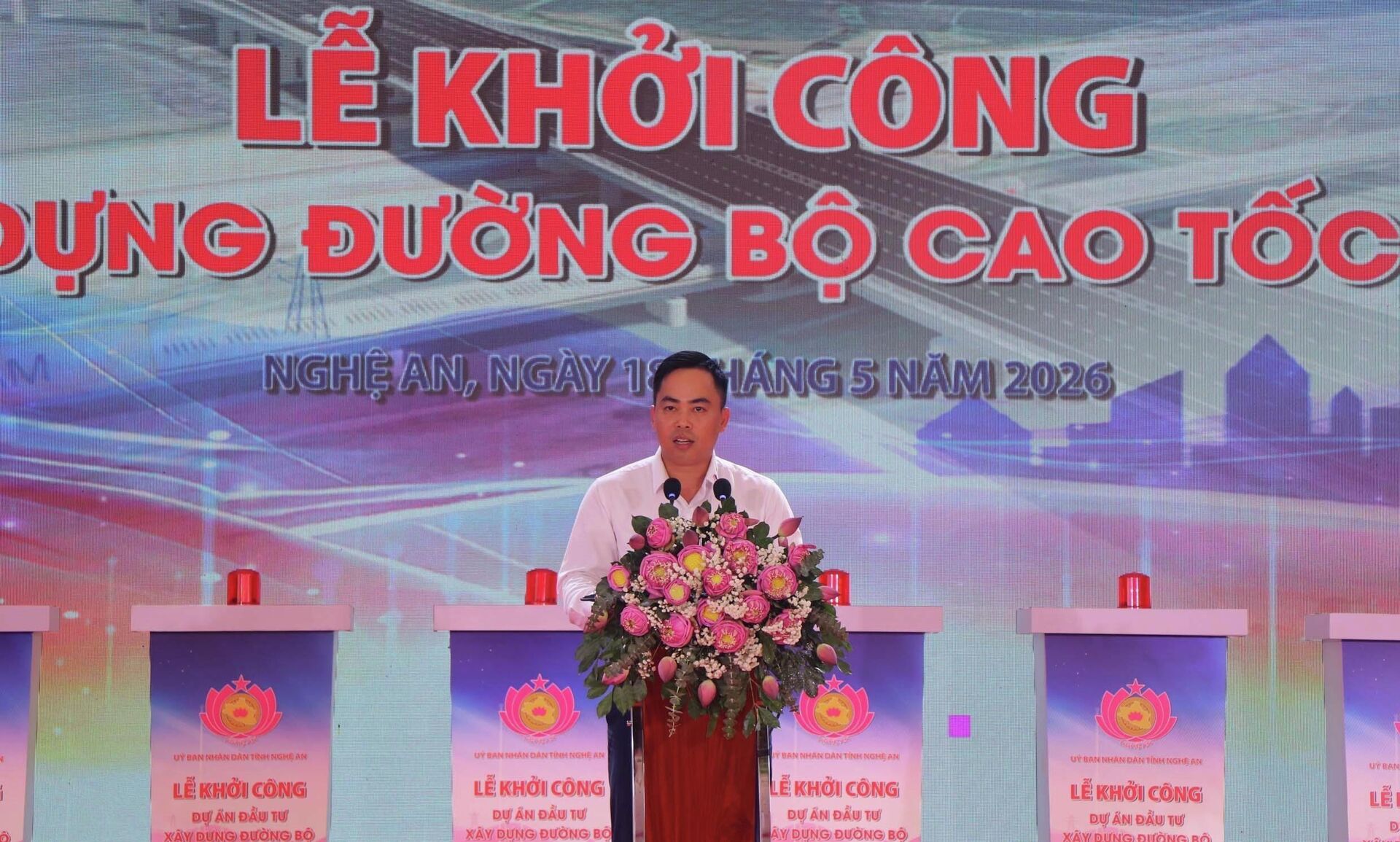 Ông Nguyễn Quang Huy, Tổng giám đốc Tập đoàn Đèo Cả phát biểu tại lễ khởi công - Sputnik Việt Nam, 1920, 19.05.2026