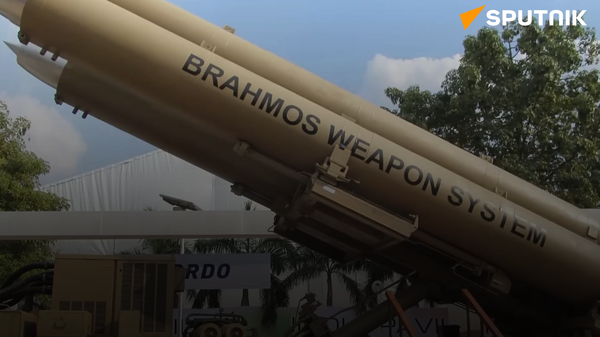 Thỏa thuận với Ấn Độ về việc xuất khẩu tên lửa BrahMos sang Việt Nam có thể được ký kết vào tháng tới - Sputnik Việt Nam