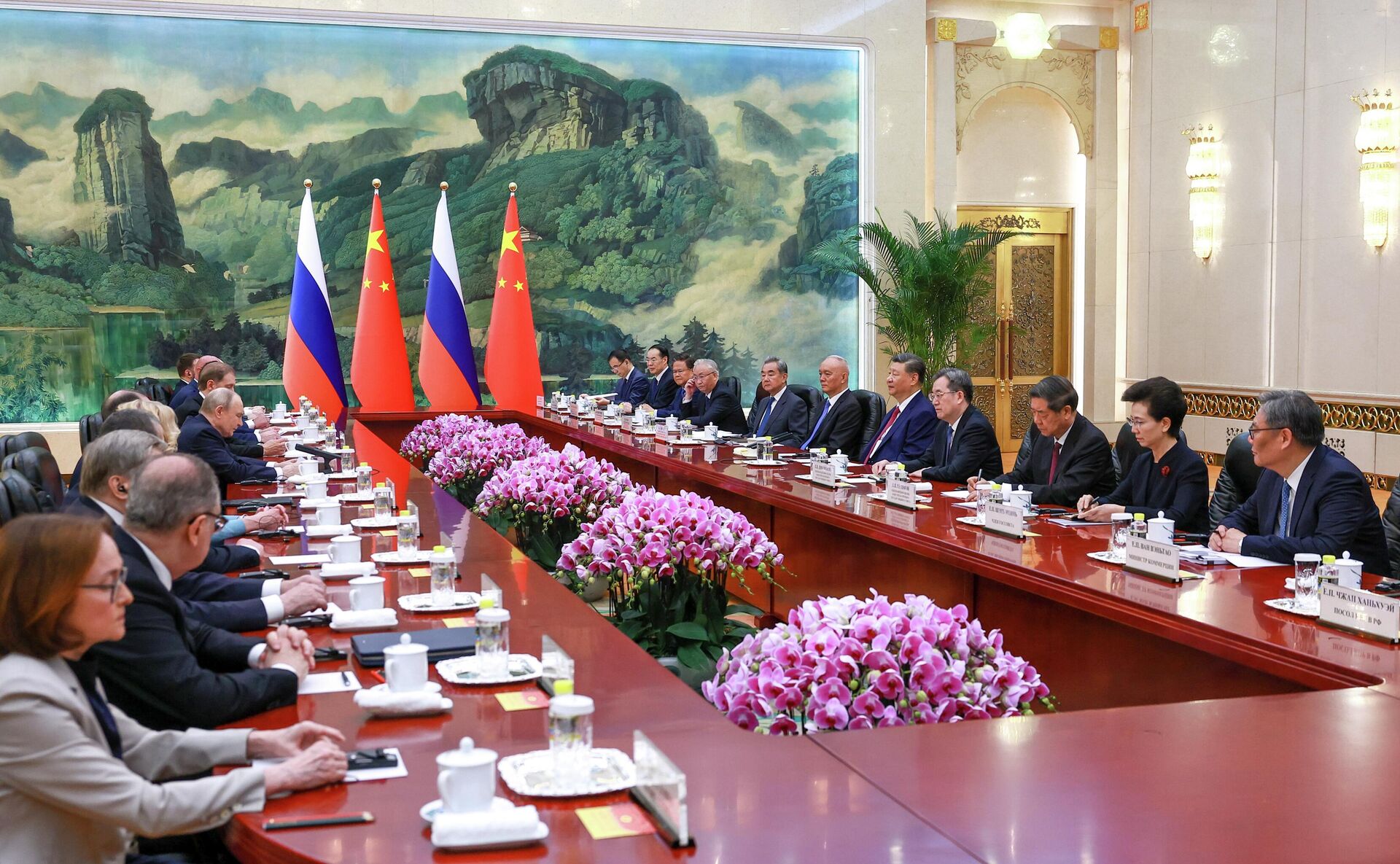 Chuyến thăm chính thức của Tổng thống Nga Vladimir Putin tới Bắc Kinh - Sputnik Việt Nam, 1920, 20.05.2026