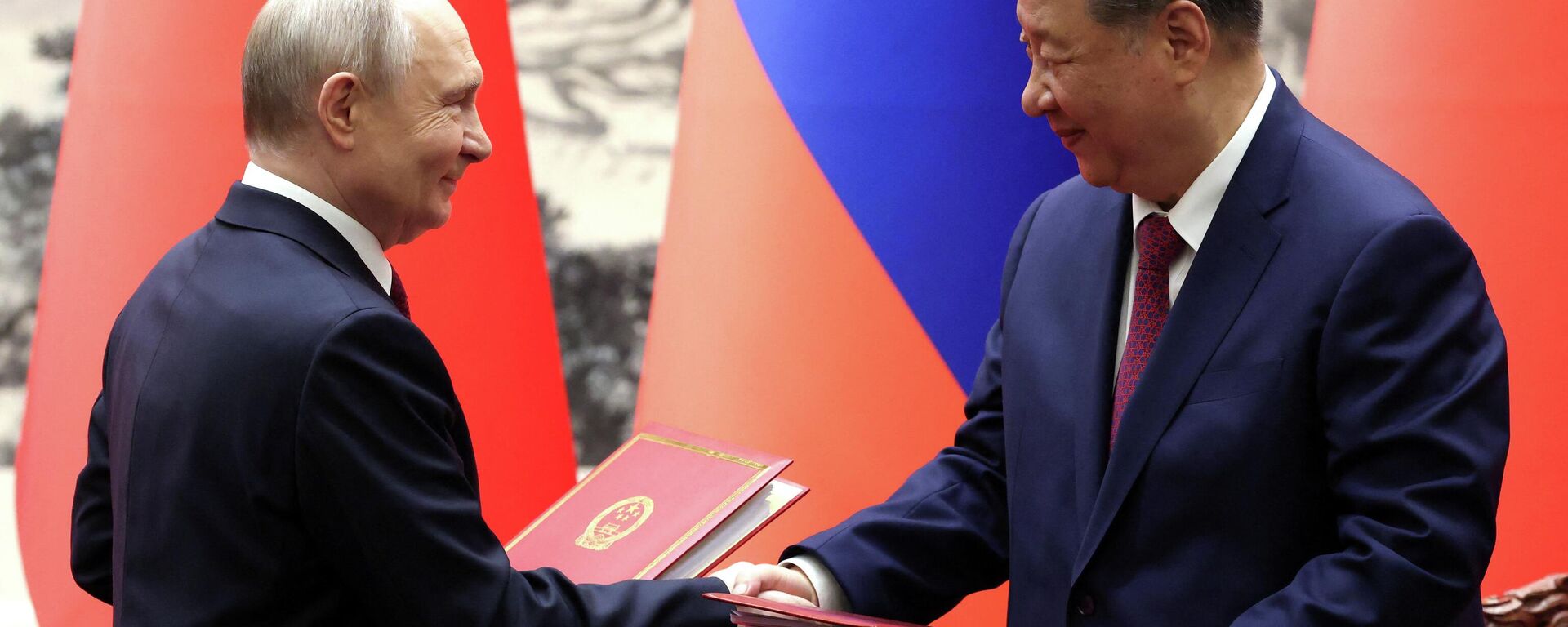 Chuyến thăm chính thức của Tổng thống Nga Vladimir Putin tới Bắc Kinh - Sputnik Việt Nam, 1920, 20.05.2026