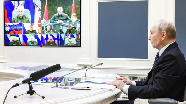 Tổng thống Nga Vladimir Putin và Tổng thống Belarus Alexander Lukashenko đã tiến hành cuộc tập trận hạt nhân - Sputnik Việt Nam
