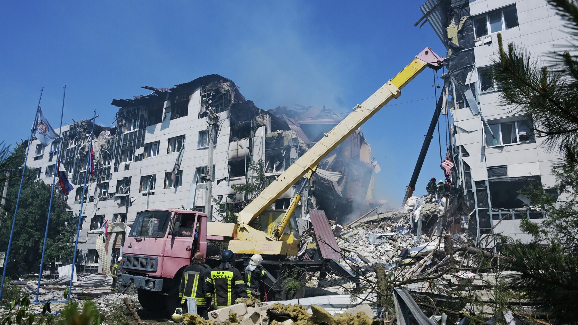 LLVT Ukraina tấn công một tòa nhà trường đại học và ký túc xá ở LNR LLVT Ukraina tấn công một tòa nhà trường đại học và ký túc xá ở LNR - Sputnik Việt Nam, 1920, 22.05.2026