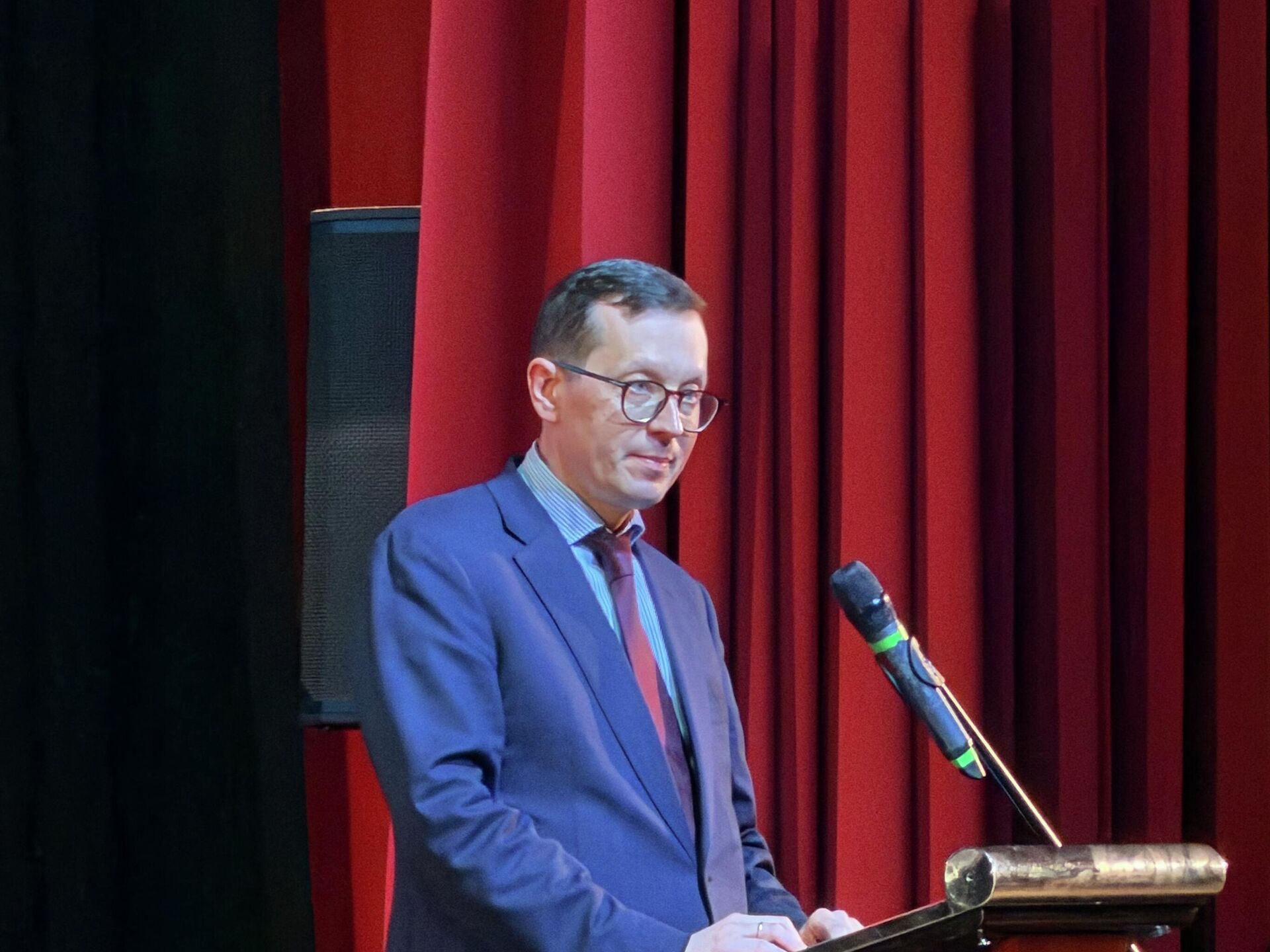 Ông Vyacheslav Manuylov Phó Giám đốc Sở Kinh tế đối ngoại và Quan hệ quốc tế thành phố Matxcơva  - Sputnik Việt Nam, 1920, 22.05.2026
