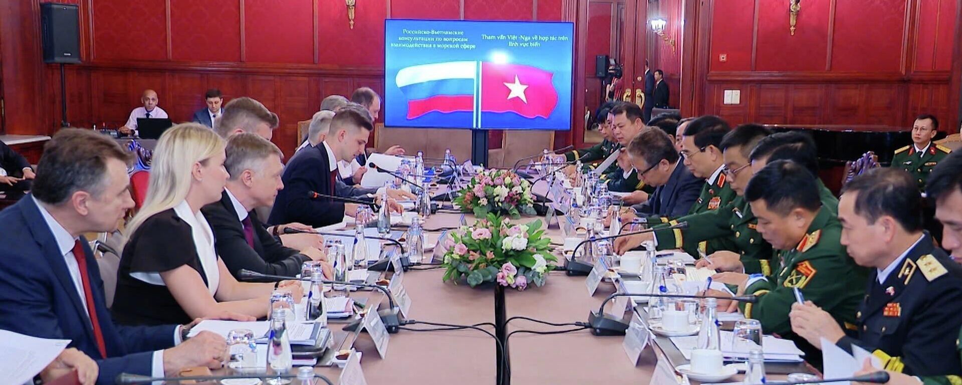 Chủ tịch Hội đồng Hàng hải Nga hội đàm với Bộ trưởng Quốc phòng Việt Nam - Sputnik Việt Nam, 1920, 22.05.2026
