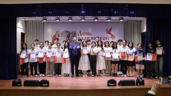 Một số hình ảnh tại Ngày Chữ viết - Văn hóa Slavơ và Lễ trao giải Cuộc thi Olympic tiếng Nga toàn quốc 2026 - Sputnik Việt Nam