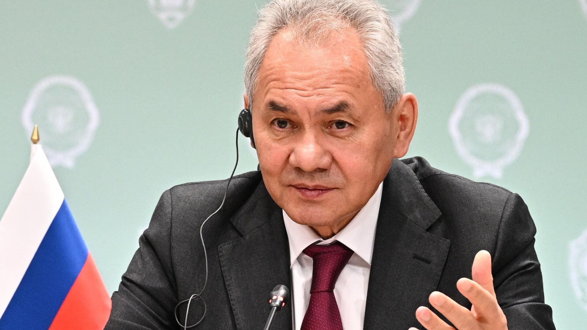 Ông Sergei Shoigu, Thư ký Hội đồng An ninh Nga, phát biểu tại Diễn đàn An ninh Quốc tế ở khu phức hợp đa chức năng Live Arena thuộc vùng Moskva Ông Sergei Shoigu, Thư ký Hội đồng An ninh Nga, phát biểu tại Diễn đàn An ninh Quốc tế ở khu phức hợp đa chức năng Live Arena thuộc vùng Moskva - Sputnik Việt Nam, 1920, 28.05.2026