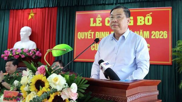Phó thủ tướng thường trực Phạm Gia Túc, Chủ tịch Hội đồng tư vấn đặc xá, dự, phát biểu tại lễ công bố quyết định đặc xá tha tù trước thời hạn của Chủ tịch nước năm 2026 - Sputnik Việt Nam