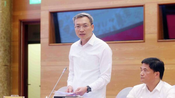 Thiếu tướng Nguyễn Quốc Toản, Chánh Văn phòng, Người phát ngôn Bộ Công an trả lời câu hỏi của phóng viên các cơ quan thông tấn, báo chí - Sputnik Việt Nam