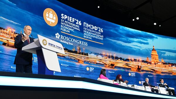 Tổng thống Nga phát biểu tại phiên toàn thể của Diễn đàn Kinh tế Quốc tế St. Petersburg - Sputnik Việt Nam