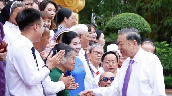 Tổng Bí thư, Chủ tịch nước Tô Lâm gặp mặt thân mật 100 đại biểu trong chương trình “Việc tử tế” của Đài Truyền hình Việt Nam - Sputnik Việt Nam