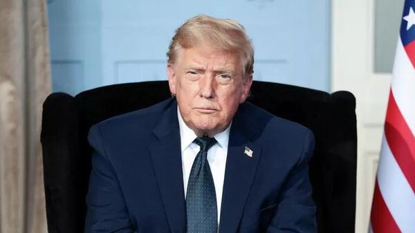 Tổng thống Mỹ Donald Trump trong cuộc gặp với Tổng thống Pháp Emmanuel Macron - Sputnik Việt Nam