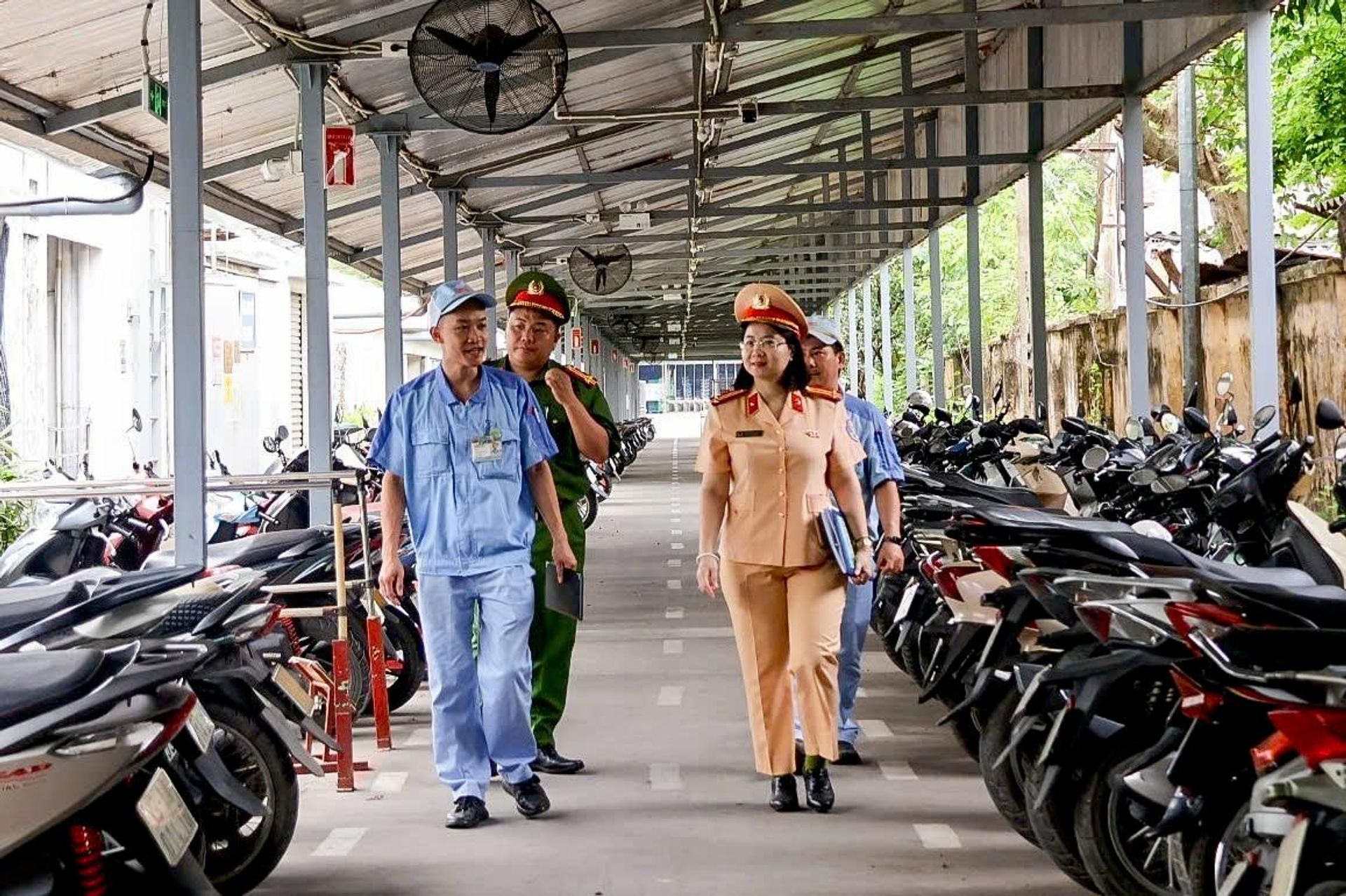 Hà Nội: Tổng rà soát phương tiện của công nhân tại khu công nghiệp, doanh nghiệp - Sputnik Việt Nam, 1920, 27.06.2026