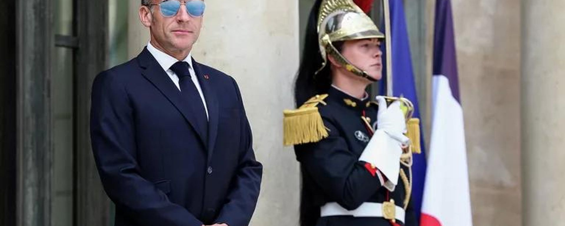 Tổng thống Pháp Emmanuel Macron trước cuộc gặp với Quốc vương Oman, Haitham bin Tariq - Sputnik Việt Nam, 1920, 30.06.2026