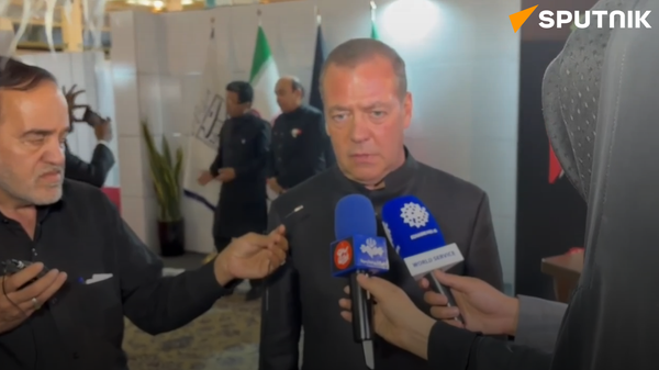Hội đồng An ninh Nga: Nỗi đau buồn trước sự ra đi của Ali Khamenei đoàn kết nhân dân Iran - Sputnik Việt Nam