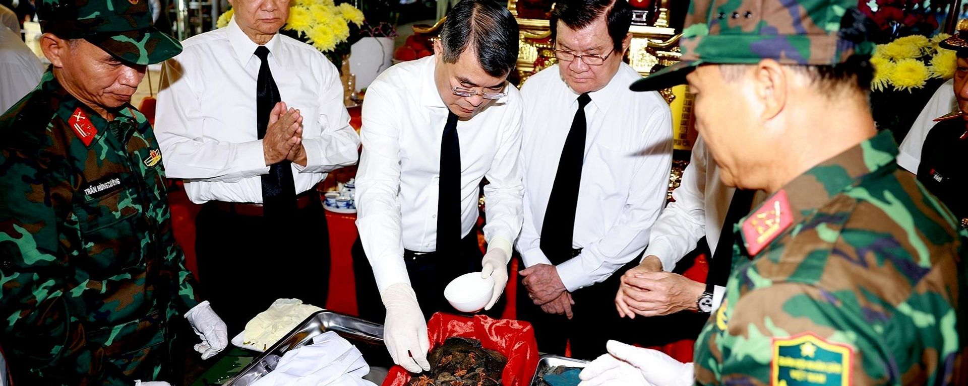 Thủ tướng dự Lễ triển khai tìm kiếm, quy tập hài cốt liệt sĩ tại Công viên Lê Thị Riêng, phường Hòa Hưng, T.P Hồ Chí Minh - Sputnik Việt Nam, 1920, 21.07.2026
