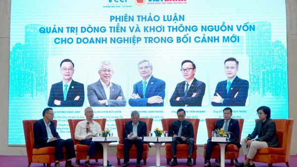 Các diễn giả tham gia phiên thảo luận - Sputnik Việt Nam