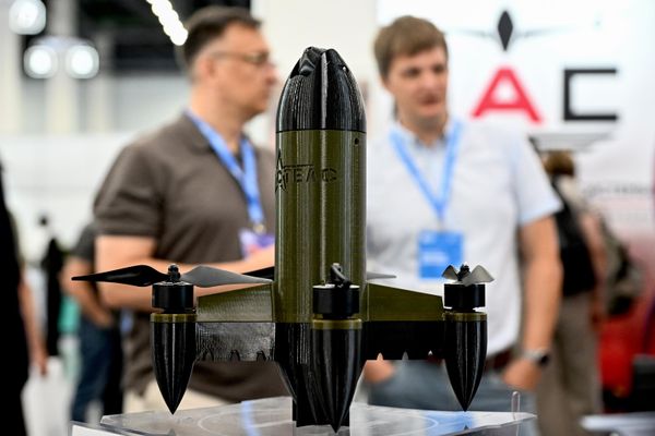 Máy bay không người lái đánh chặn P7 Bullet tại triển lãm quốc tế hệ thống máy bay không người lái Drone Expo ở Kazan. - Sputnik Việt Nam