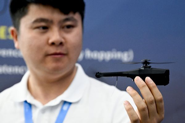 Máy bay không người lái siêu nhỏ tại gian hàng HQ Innovation tại triển lãm quốc tế Drone Expo ở Kazan. - Sputnik Việt Nam
