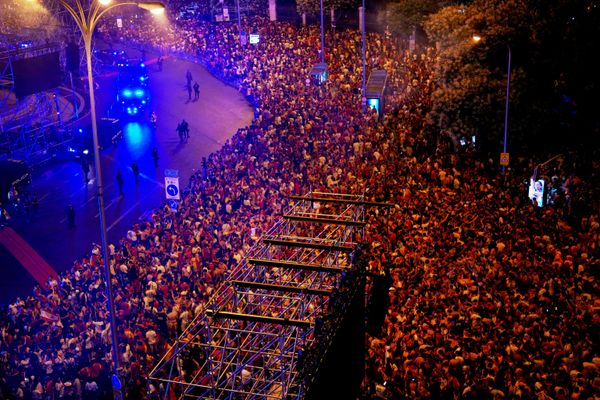 Người hâm mộ Tây Ban Nha trong lễ mừng chiến thắng tại Madrid. - Sputnik Việt Nam