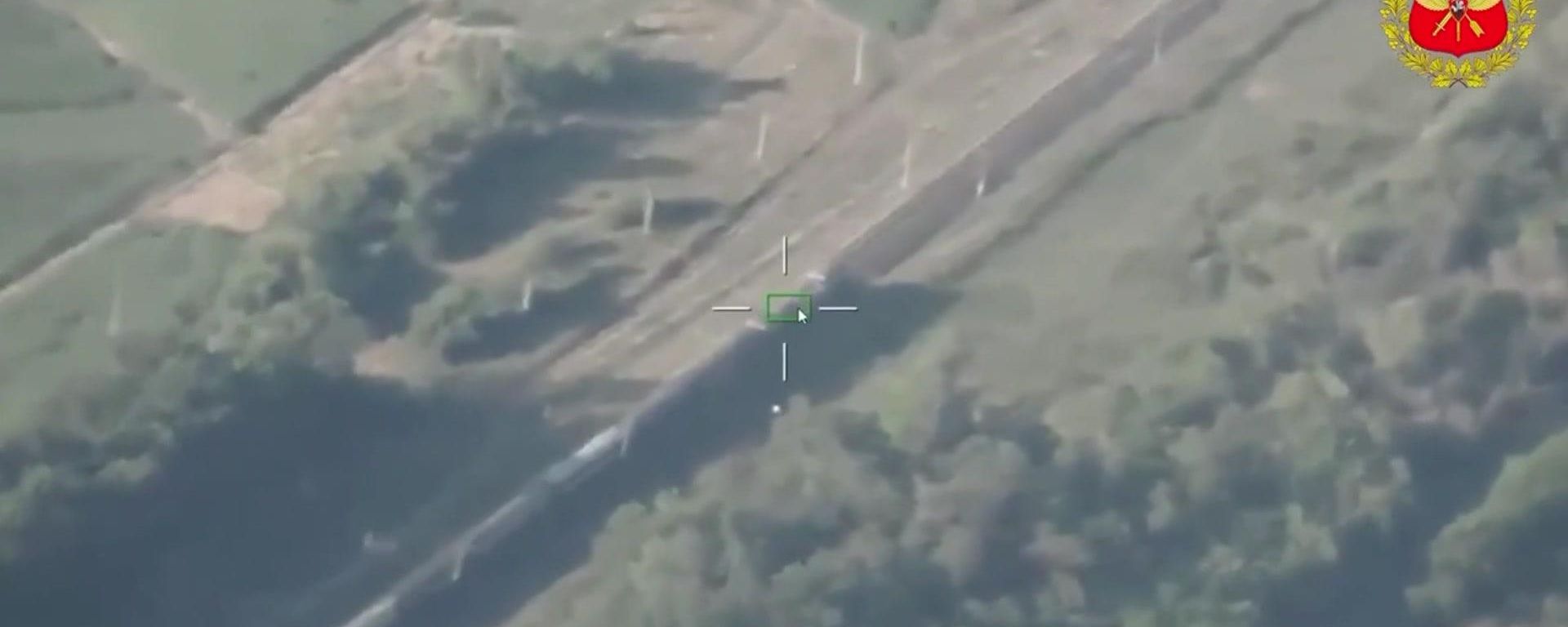 Bộ Quốc phòng Nga công bố video phá hủy các đoàn tàu quân sự của Lực lượng Vũ trang Ukraina - Sputnik Việt Nam, 1920, 20.07.2026