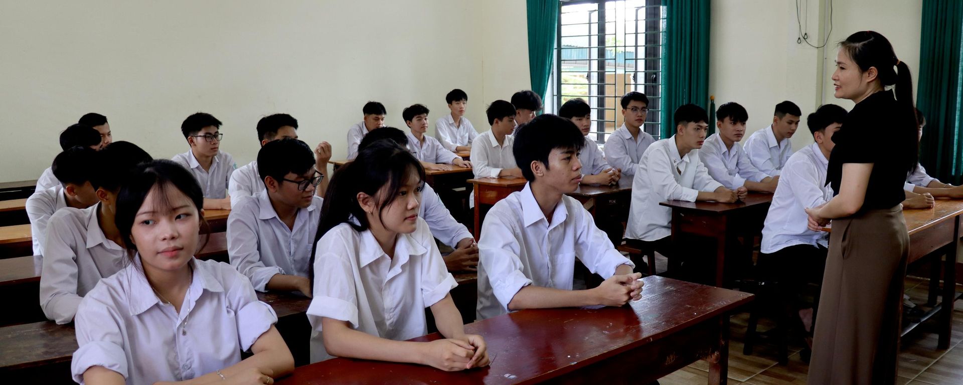Tập thể lớp 12A6 Trường THPT Nguyễn Đình Liễn, Hà Tĩnh - Sputnik Việt Nam, 1920, 11.08.2026