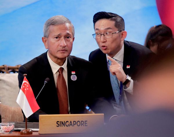 Ngoại trưởng Singapore Vivian Balakrishnan trong cuộc tham vấn không chính thức tại Hội nghị Ngoại trưởng ASEAN ở Pasay, Manila, Philippines. - Sputnik Việt Nam