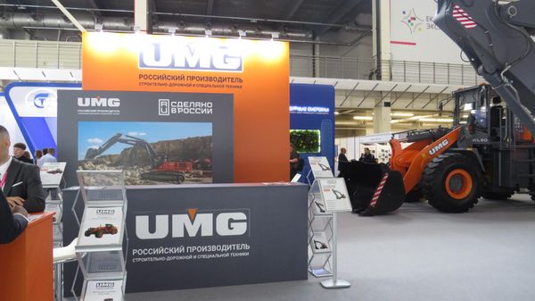 Gian hàng của UMG Group tại triển lãm INNOPROM-2026 - Sputnik Việt Nam