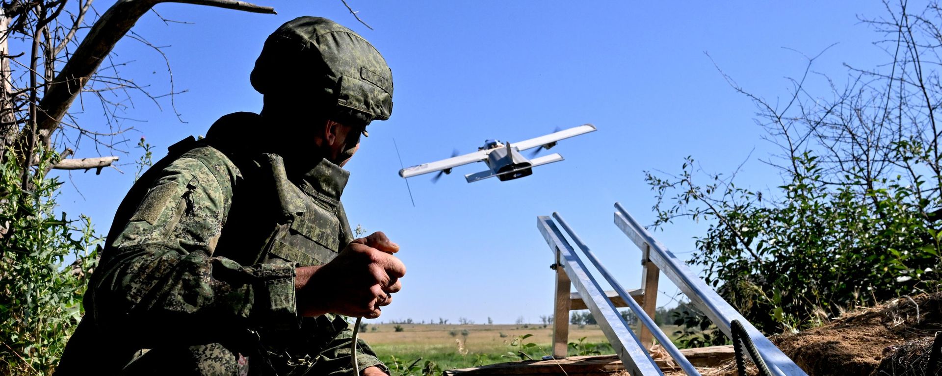 Các hoạt động tác chiến của kíp điều khiển UAV Molniya-PVO thuộc Lực lượng vũ trang Nga tại Chiến dịch quân sự đặc biệt - Sputnik Việt Nam, 1920, 23.07.2026