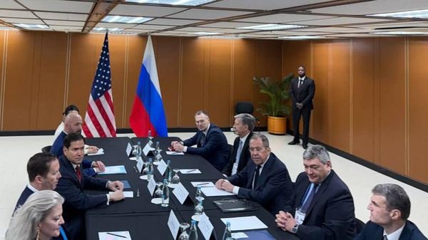 Ngoại trưởng Nga Sergey Lavrov đang có cuộc gặp với Ngoại trưởng Mỹ Marco Rubio - Sputnik Việt Nam