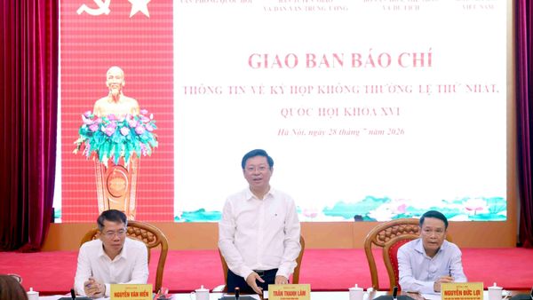 Giao ban Báo chí thông tin về Kỳ họp không thường lệ thứ nhất, Quốc hội khóa XVI - Sputnik Việt Nam