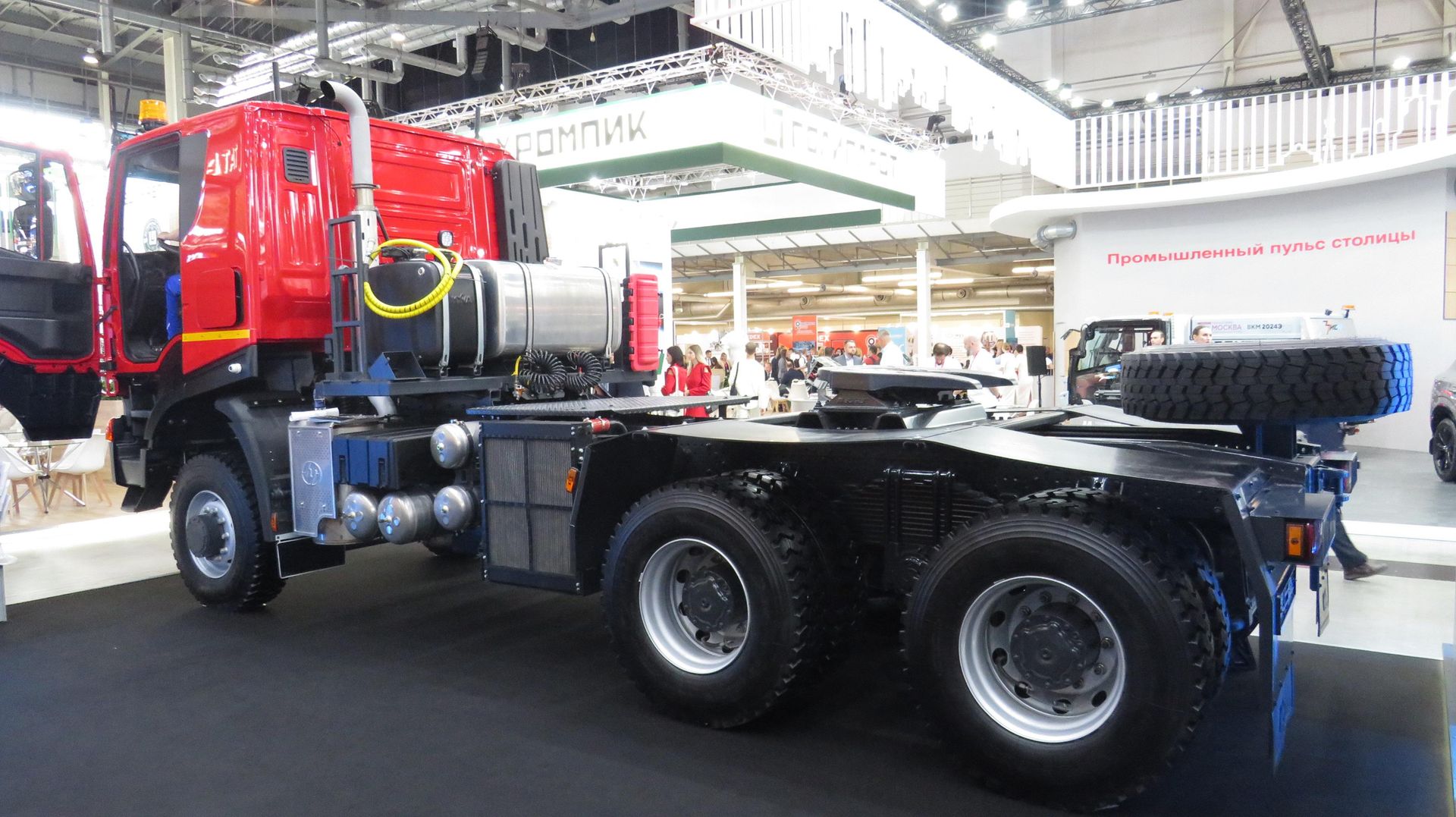 Сhiếc máy kéo AMT 560  - Sputnik Việt Nam, 1920, 31.07.2026