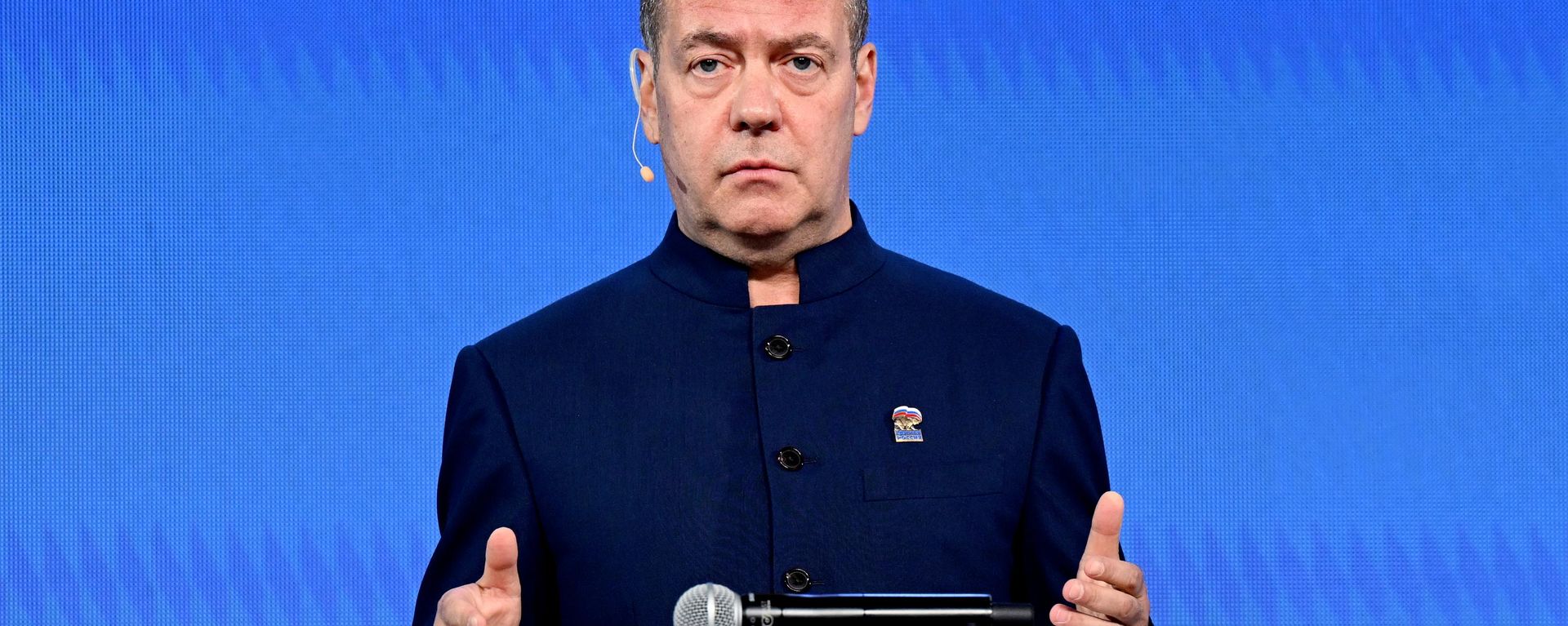 Phó Chủ tịch Hội đồng An ninh Nga Dmitry Medvedev Phó Chủ tịch Hội đồng An ninh Nga Dmitry Medvedev - Sputnik Việt Nam, 1920, 31.07.2026