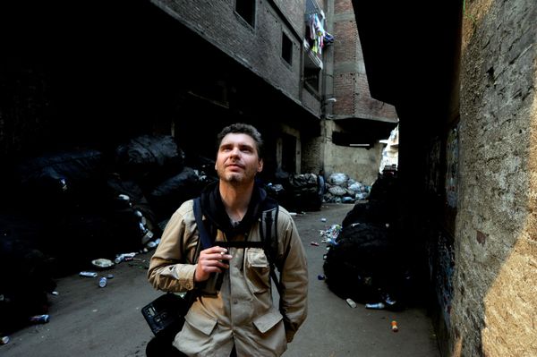 Phóng viên ảnh Andrey Stenin trên đường phố Cairo - Sputnik Việt Nam