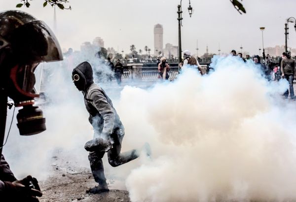 Các cuộc đụng độ giữa người biểu tình và cảnh sát gần Quảng trường Tahrir ở Cairo - Sputnik Việt Nam