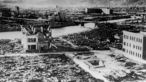Hình ảnh thành phố Hiroshima của Nhật Bản sau vụ ném bom nguyên tử do máy bay Mỹ thực hiện vào ngày 6 tháng 8 năm 1945 - Sputnik Việt Nam
