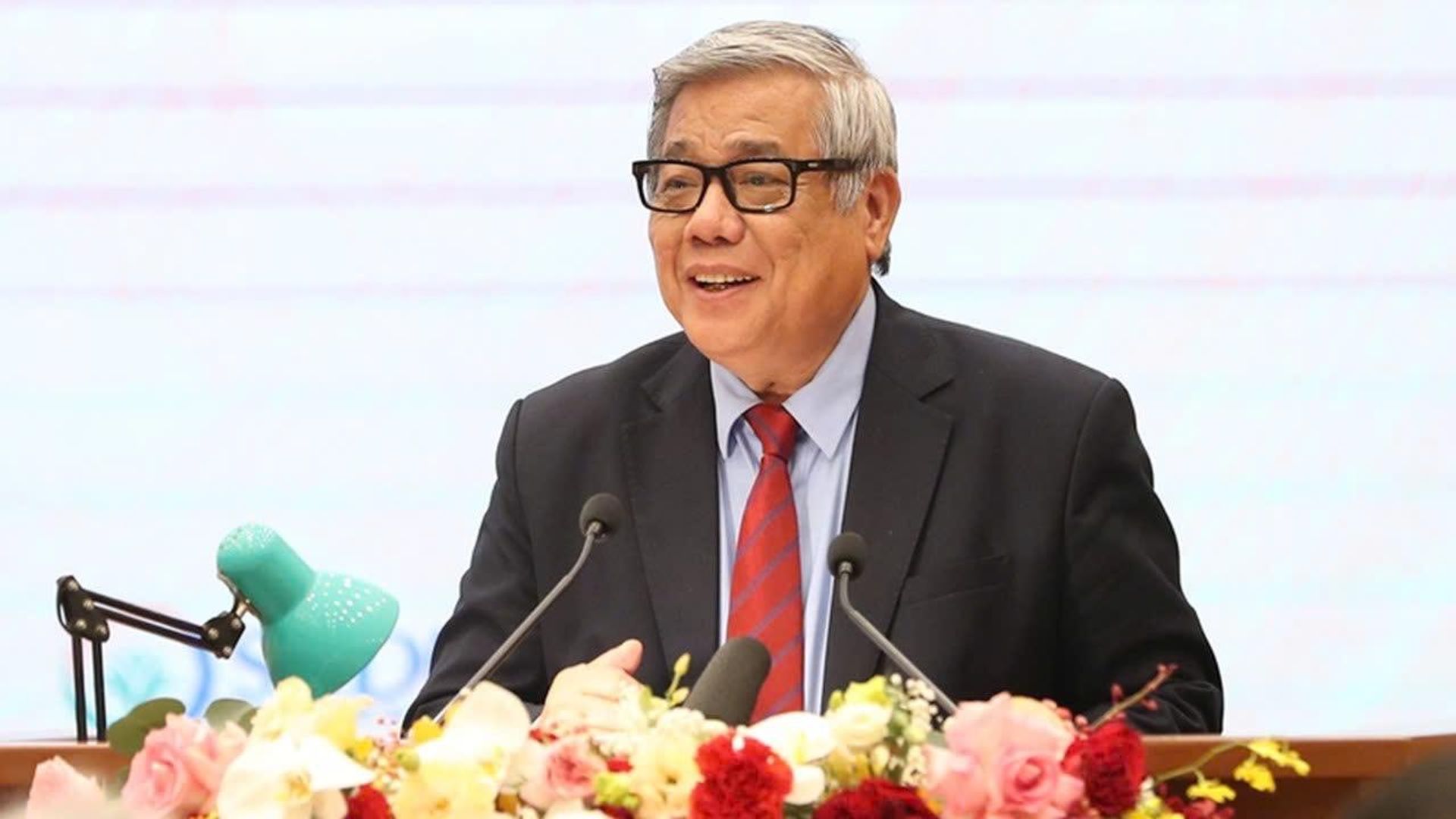GS. TSKH. Vũ Minh Giang, chuyên gia sử học, Phó Chủ tịch Hội Khoa học Lịch sử Việt Nam kiêm Chủ tịch Hội đồng Khoa học và Đào tạo - Sputnik Việt Nam, 1920, 14.08.2026