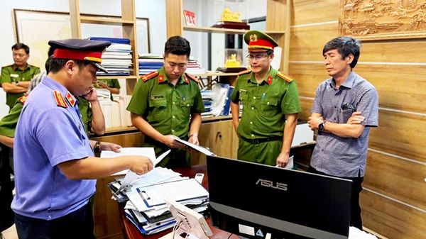 Khởi tố Giám đốc BQL dự án Đầu tư xây dựng và Phát triển đô thị thành phố Huế - Sputnik Việt Nam