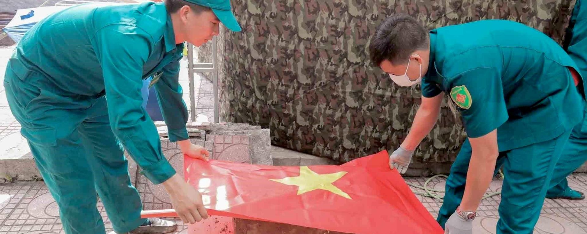Hà Nội lấy mẫu hài cốt liệt sĩ tại Nghĩa trang liệt sĩ Minh Phú (xã Kim Anh) để giám định ADN - Sputnik Việt Nam, 1920, 21.08.2026