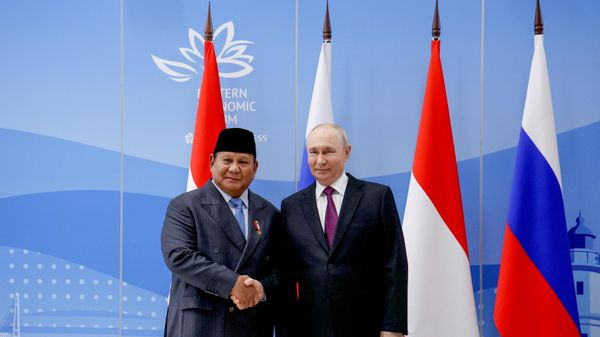 Tổng thống Putin cảm ơn nhà lãnh đạo Indonesia vì đã đến tham dự Diễn đàn Kinh tế Phương Đông - Sputnik Việt Nam