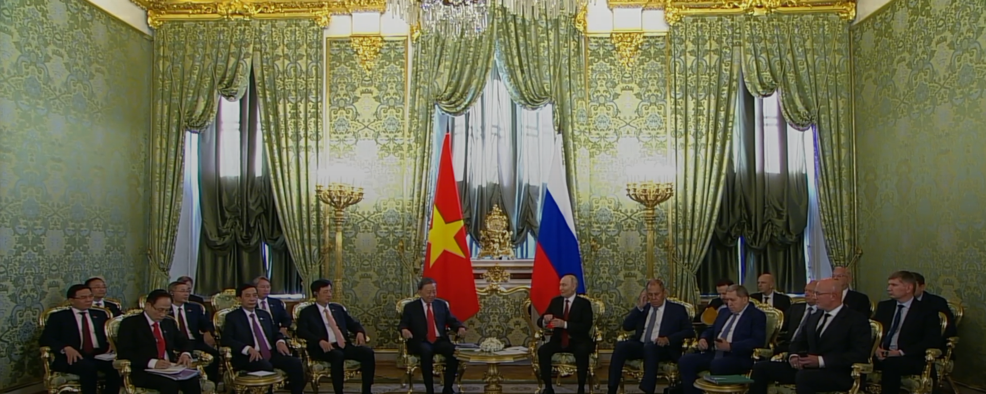 Tổng thống Putin và Chủ tịch nước Tô Lâm đang tiến hành hội đàm tại Điện Kremlin - Sputnik Việt Nam, 1920, 09.09.2026