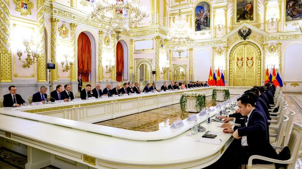 Cuộc gặp giữa Tổng thống Nga Vladimir Putin và Chủ tịch nước Việt Nam Tô Lâm - Sputnik Việt Nam