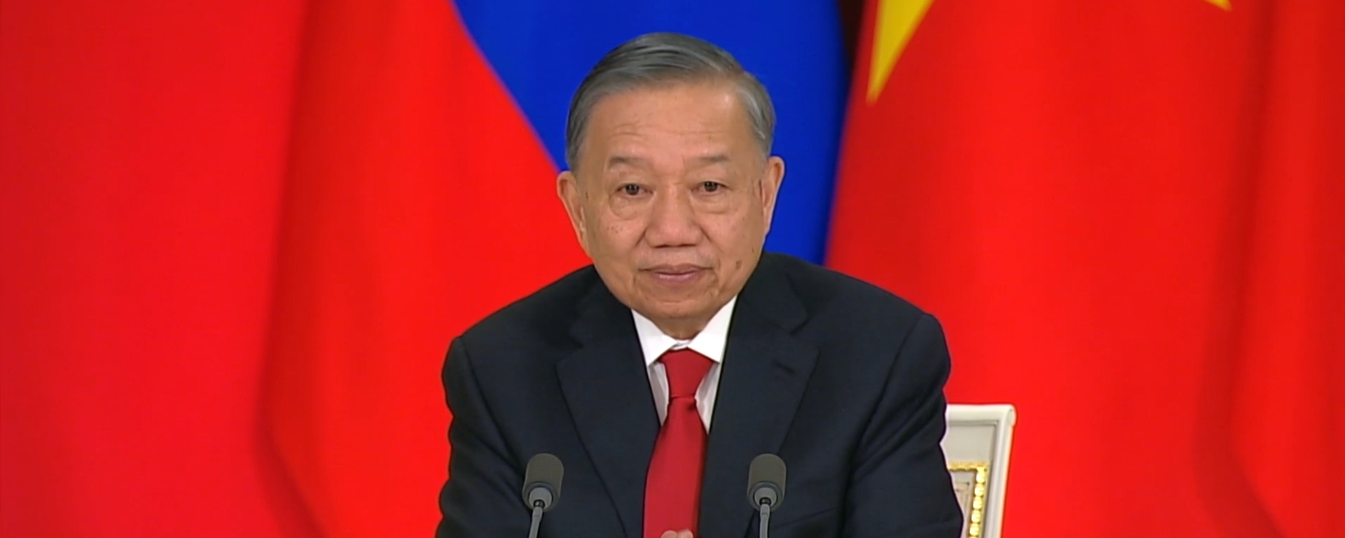 Chủ tịch nước Việt Nam Tô Lâm mời Tổng thống Putin dự Hội nghị cấp cao APEC tháng 11 năm 2027 - Sputnik Việt Nam, 1920, 09.09.2026