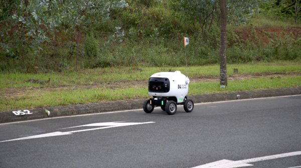 Hà Nội: Trao quyết định sandbox xe tự hành và đất hiếm cho hai doanh nghiệp - Sputnik Việt Nam