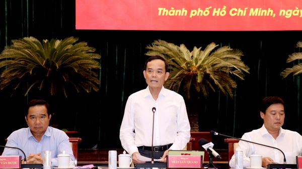 Bí thư Thành ủy Thành phố Hồ Chí Minh Trần Lưu Quang phát biểu tại Hội nghị - Sputnik Việt Nam