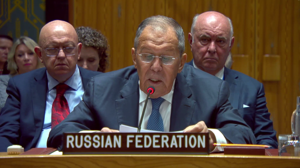 Ngoại trưởng Nga Lavrov: Nga sẵn sàng đàm phán về Ukraina, nhưng sẽ không ngừng chiến dịch quân sự đặc biệt trong suốt quá trình đàm phán - Sputnik Việt Nam