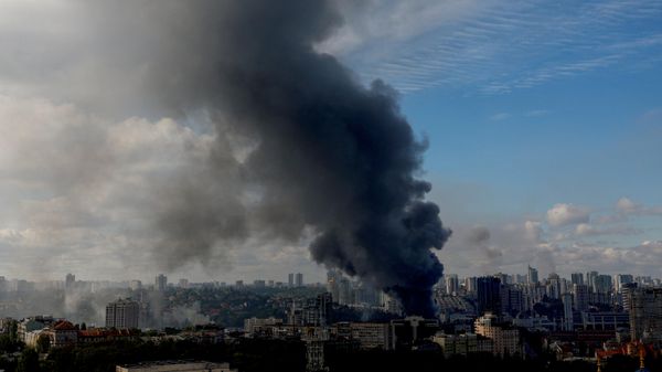 Khói bao phủ Kyiv - Sputnik Việt Nam