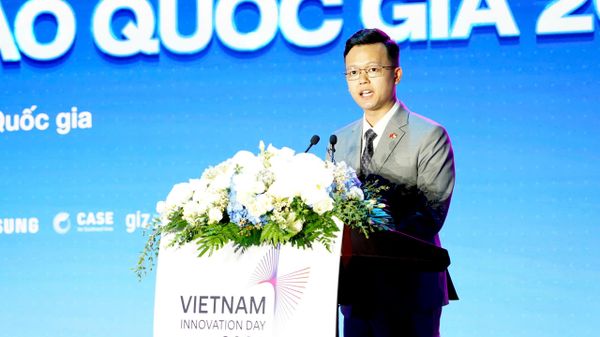 Ông Edward Lim - Giám đốc Quốc gia NUSX, thuộc Đại học Quốc gia Singapore (NUS) - Sputnik Việt Nam